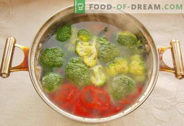Zupa brokułowa z klopsikami