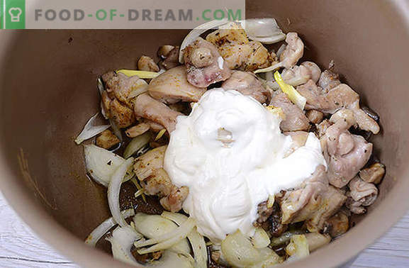 Gulasz z kurczaka z grzybami: odżywczy i pachnący! Autorski przepis na szybkie gotowanie kurczaka z grzybami w wolnej kuchence