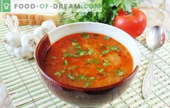 Kharcho Lean Soup - smaczne i bez mięsa! Przepisy pachnącej chudej zupy chudej z ryżem, pomidorami, adika, bazylią, orzechami