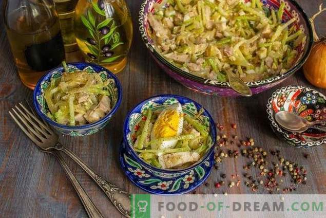 Spicy Uzbekistan salotos su mėsa ir žaliais ridikėliais