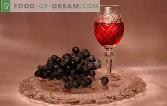 Nalewka z winogron w domu nie jest winem! Przepisy na aromatyczną i żywą nalewkę z winogron w domu
