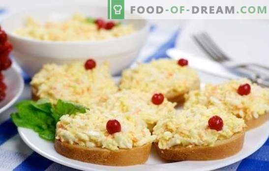 Najpopularniejszą przystawką są jajka z serem i czosnkiem. Przepisy na różnorodne potrawy z jaj i sera oraz czosnek
