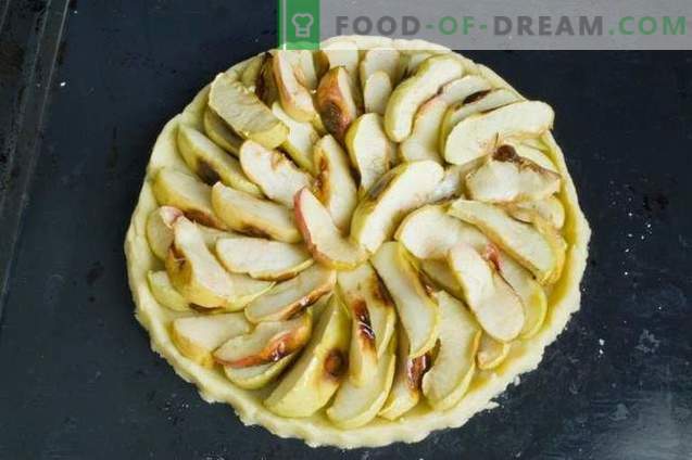 Sandy Apple Pie with Meringue