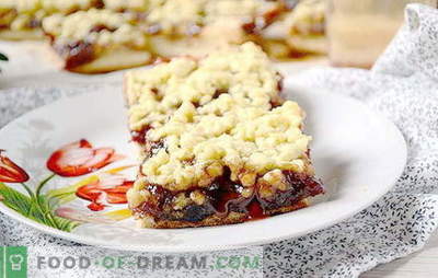 Grated jam pie is a quick surprise in the morning. Step-by-step photo recipe of crumbly shortcake with jam on margarine